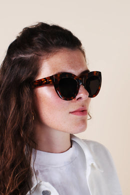 Isle Of Eden - Wynnie Sunglasses, Tortoise