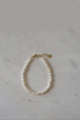 Sophie - Pretty In Pearls Bracelet, Gold