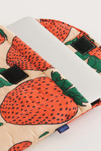 Baggu - Puffy Laptop Sleeve 13", Strawberry